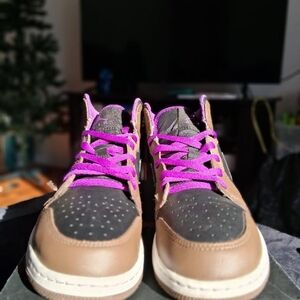 Youth Air Jordan 1 Mids